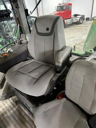 Image of John Deere 8R 280 equipment image 4