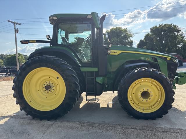 Image of John Deere 8R 310 equipment image 1
