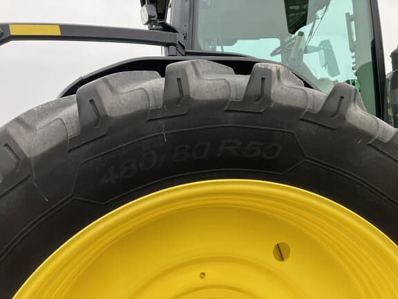 Image of John Deere 8R 310 equipment image 4