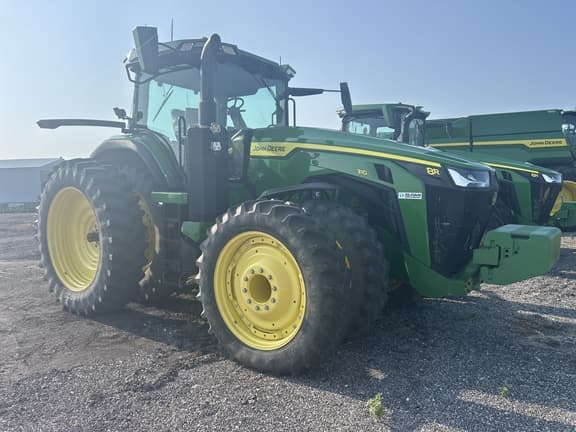 Image of John Deere 8R 310 equipment image 4