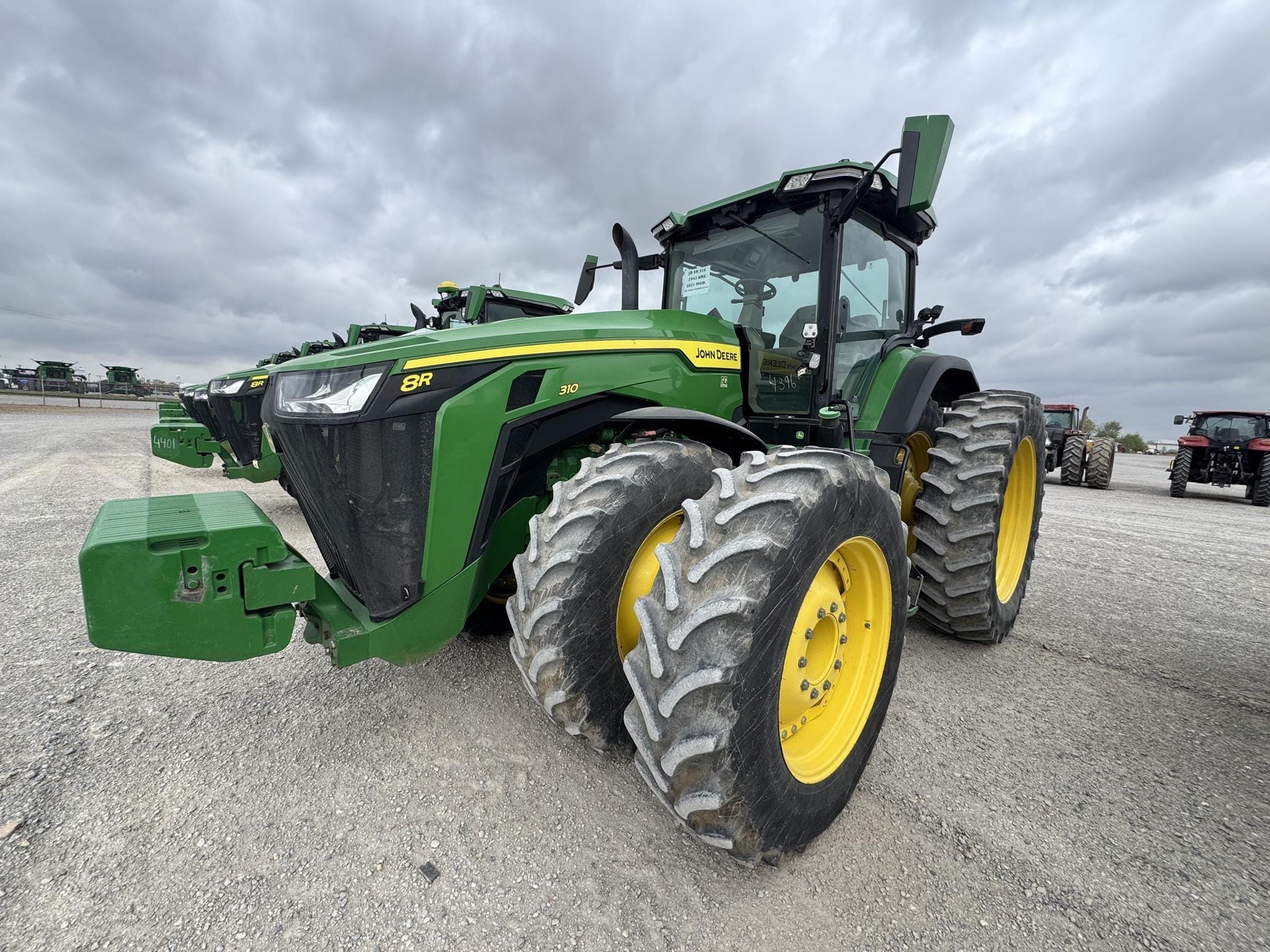 2021 John Deere 8R 310 Equipment Image0