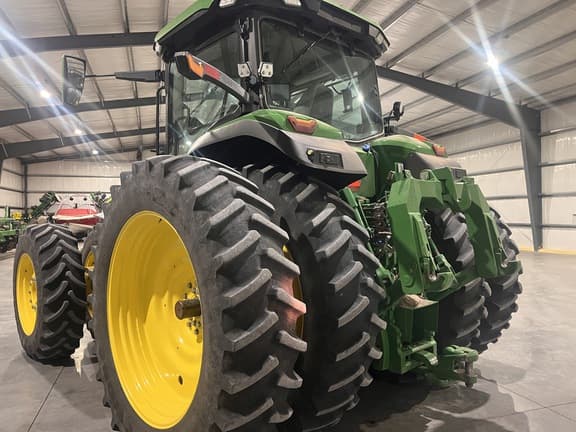 Image of John Deere 8R 310 equipment image 4