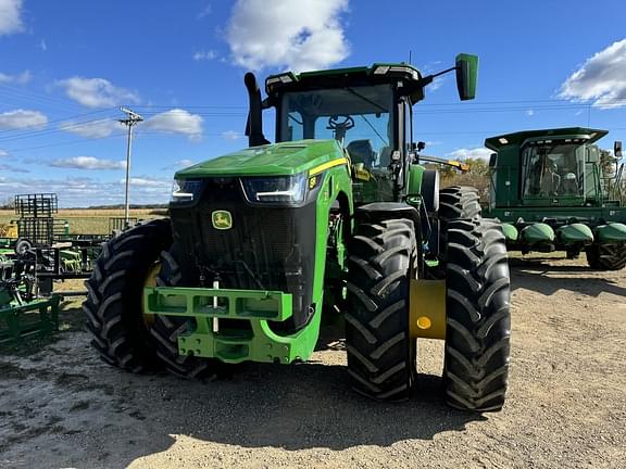 Image of John Deere 8R 310 equipment image 1