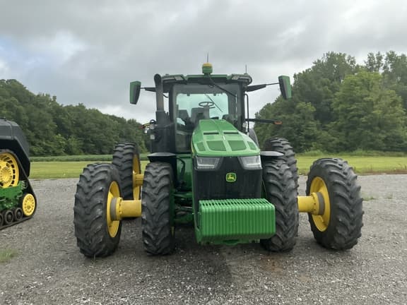 Image of John Deere 8R 310 equipment image 1