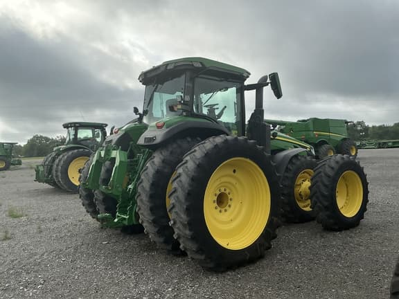 Image of John Deere 8R 310 equipment image 4