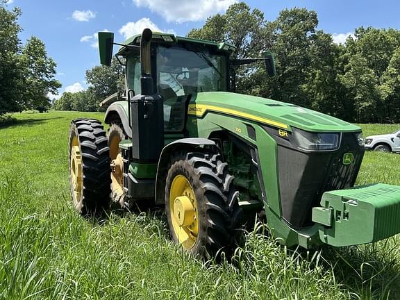 Image of John Deere 8R 310 equipment image 2