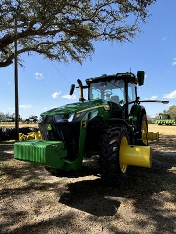 Image of John Deere 8R 310 equipment image 2