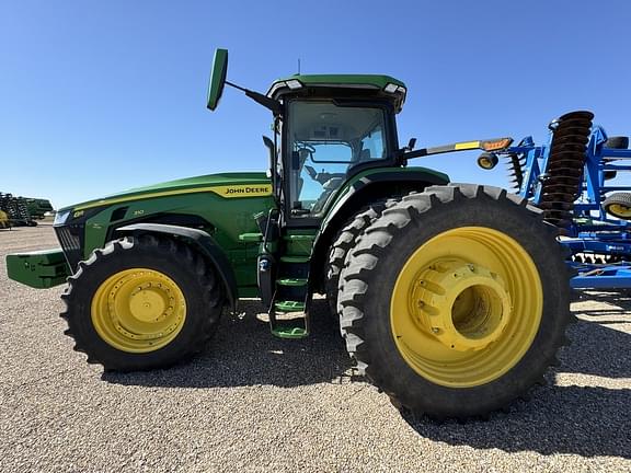 Image of John Deere 8R 310 equipment image 1