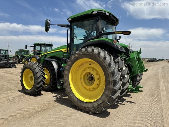 Image of John Deere 8R 310 equipment image 3