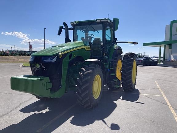 Image of John Deere 8R 310 equipment image 2