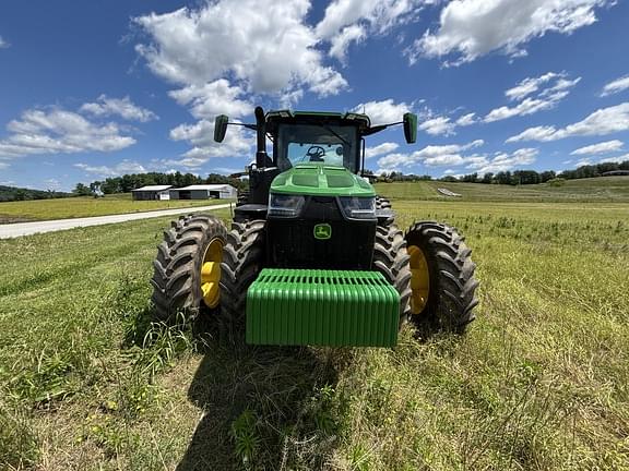Image of John Deere 8R 310 equipment image 4
