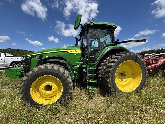 Image of John Deere 8R 310 equipment image 3
