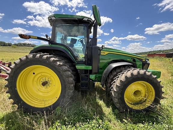 Image of John Deere 8R 310 equipment image 2