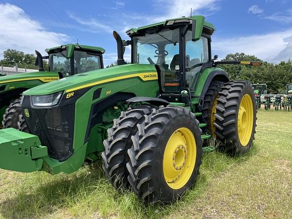 Image of John Deere 8R 310 equipment image 3