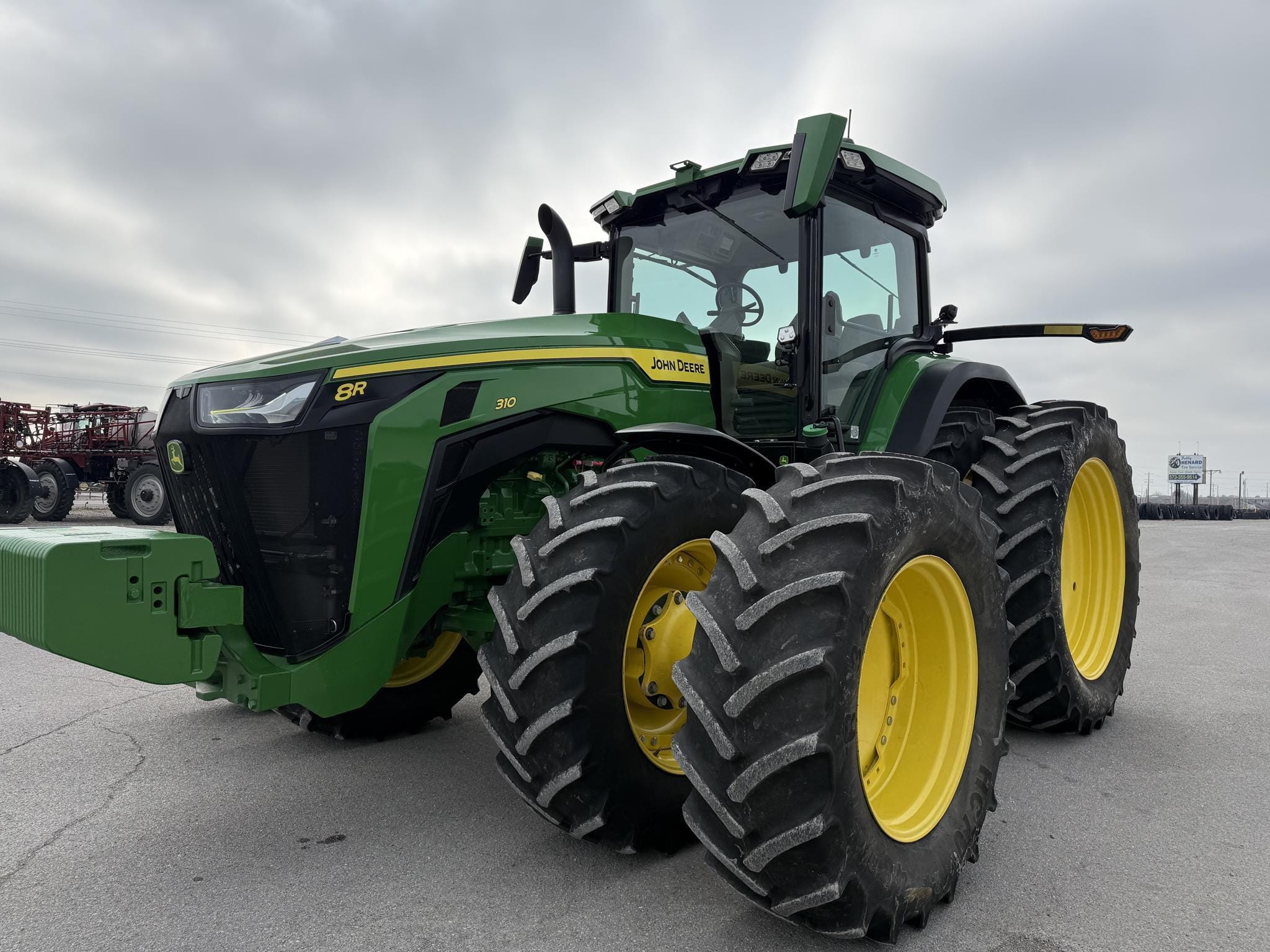 2021 John Deere 8R 310 Equipment Image0