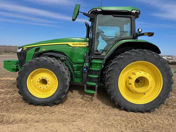 Image of John Deere 8R 310 equipment image 1
