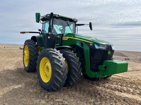 2021 John Deere 8R 310 Equipment Image0