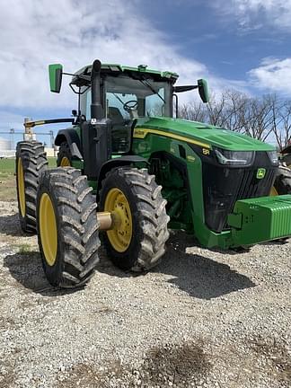 Image of John Deere 8R 310 equipment image 1