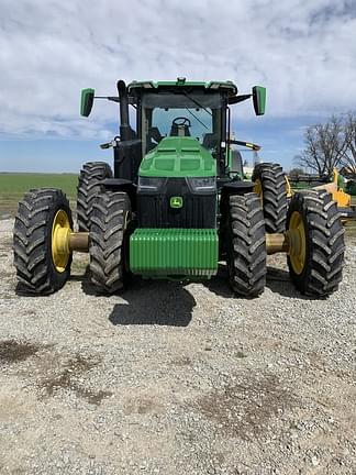 Image of John Deere 8R 310 equipment image 2