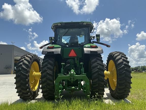 Image of John Deere 8R 310 equipment image 4