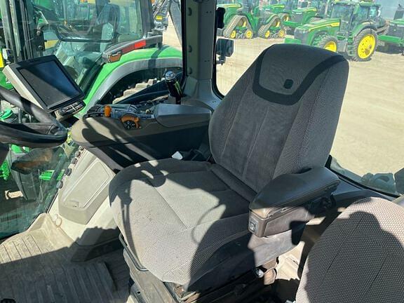 Image of John Deere 8R 310 equipment image 3