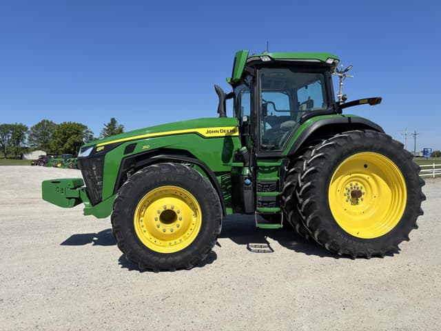 Image of John Deere 8R 310 equipment image 1