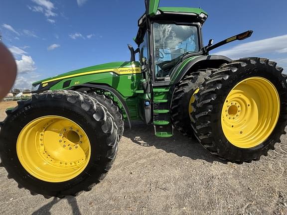 Image of John Deere 8R 310 Primary image