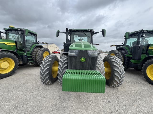 Image of John Deere 8R 310 equipment image 2