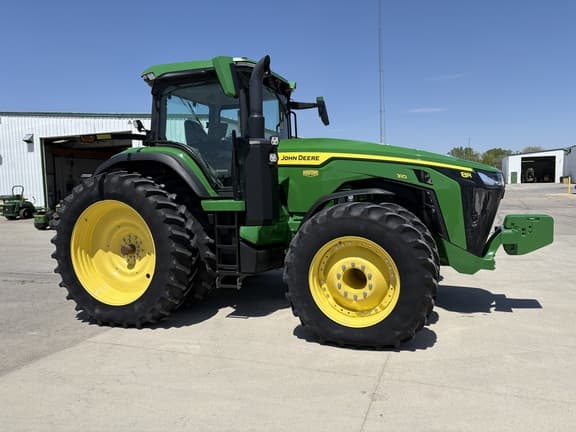 Image of John Deere 8R 310 equipment image 1