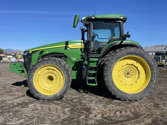 Image of John Deere 8R 310 equipment image 1