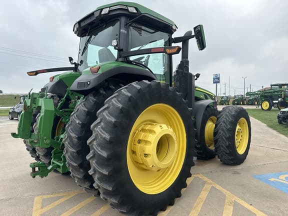 Image of John Deere 8R 310 equipment image 4