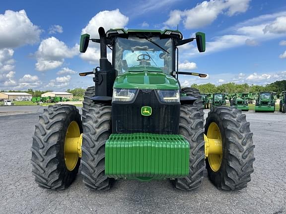 Image of John Deere 8R 340 equipment image 2