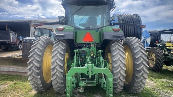 Image of John Deere 8R 340 equipment image 2