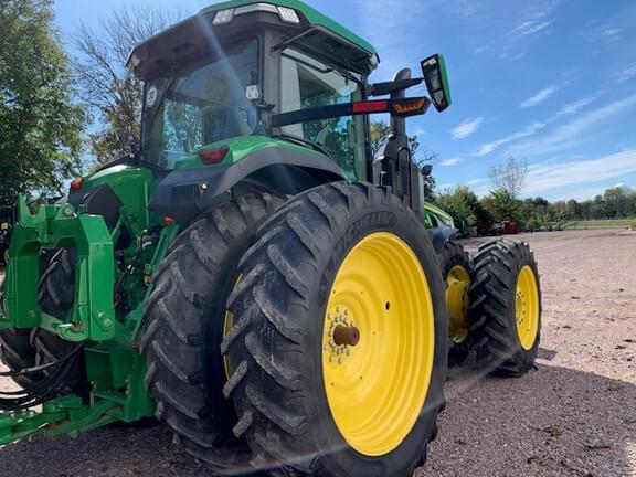 Image of John Deere 8R 340 equipment image 3