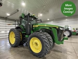 2021 John Deere 8R 340 Image