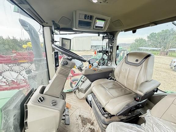 Image of John Deere 8R 340 equipment image 1