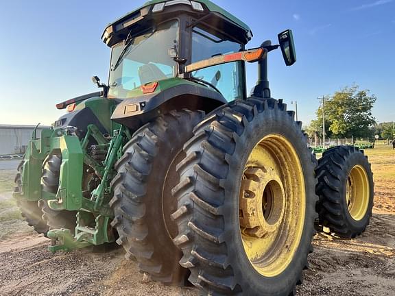 Image of John Deere 8R 340 equipment image 3