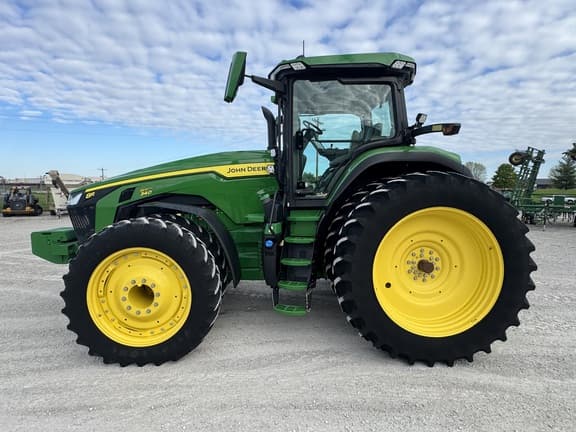 Image of John Deere 8R 340 equipment image 2