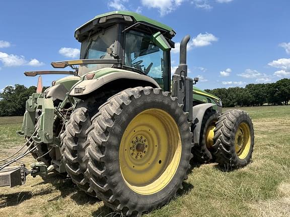 Image of John Deere 8R 340 equipment image 2