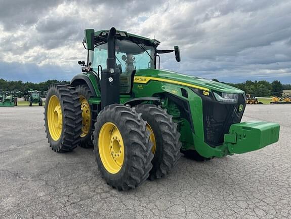 Image of John Deere 8R 340 equipment image 2