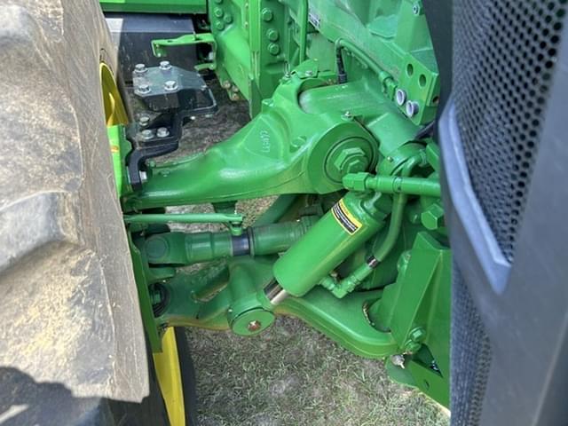 Image of John Deere 8R 340 equipment image 2