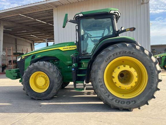 Image of John Deere 8R 340 equipment image 1