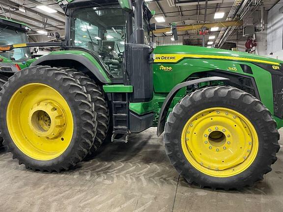 Image of John Deere 8R 340 equipment image 2