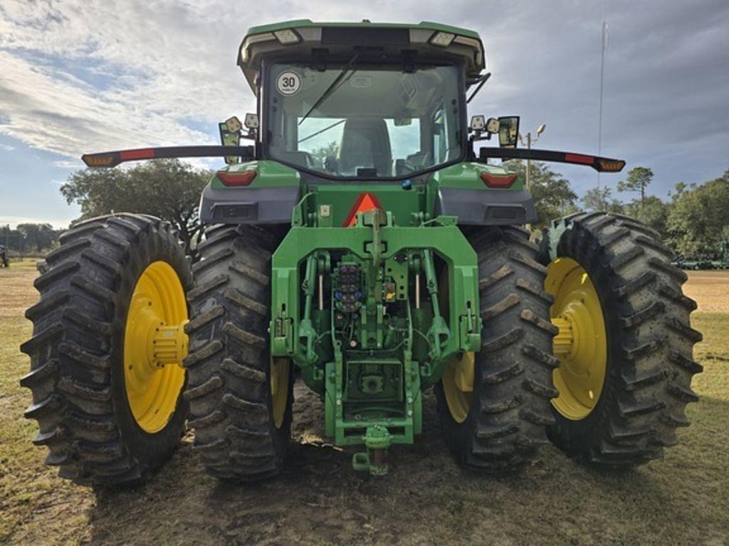 Image of John Deere 8R 340 Image 1