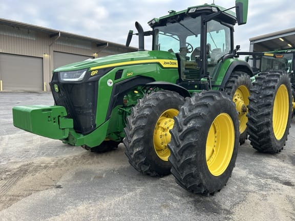 2021 John Deere 8R 340 Equipment Image0