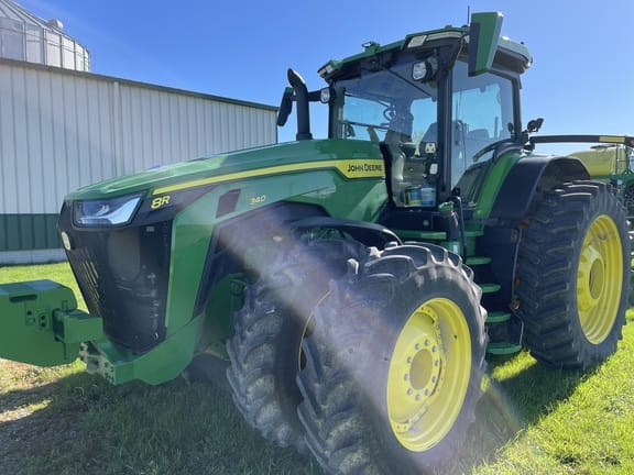 2021 John Deere 8R 340 Equipment Image0