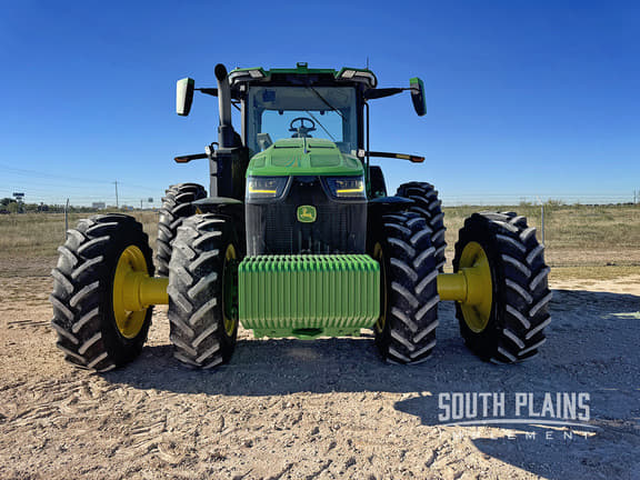Image of John Deere 8R 340 equipment image 2