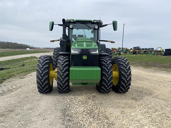 Image of John Deere 8R 340 equipment image 2