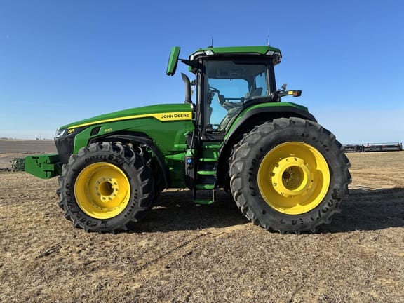 2021 John Deere 8R 340 Equipment Image0