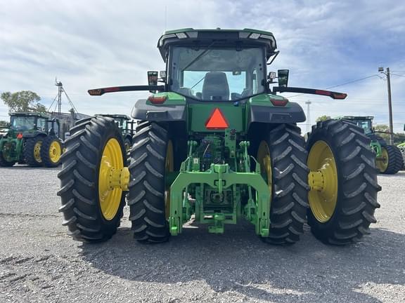 Image of John Deere 8R 340 equipment image 3